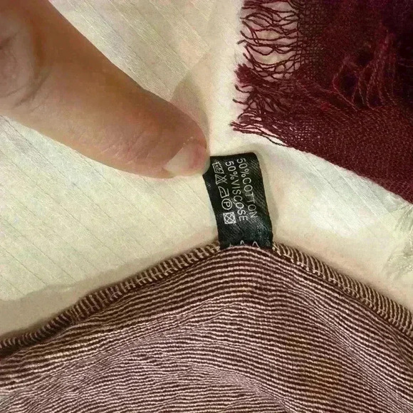 RN135014 burgundy cream micro striped three scarf in one paneled fall cool - Picture 5 of 9